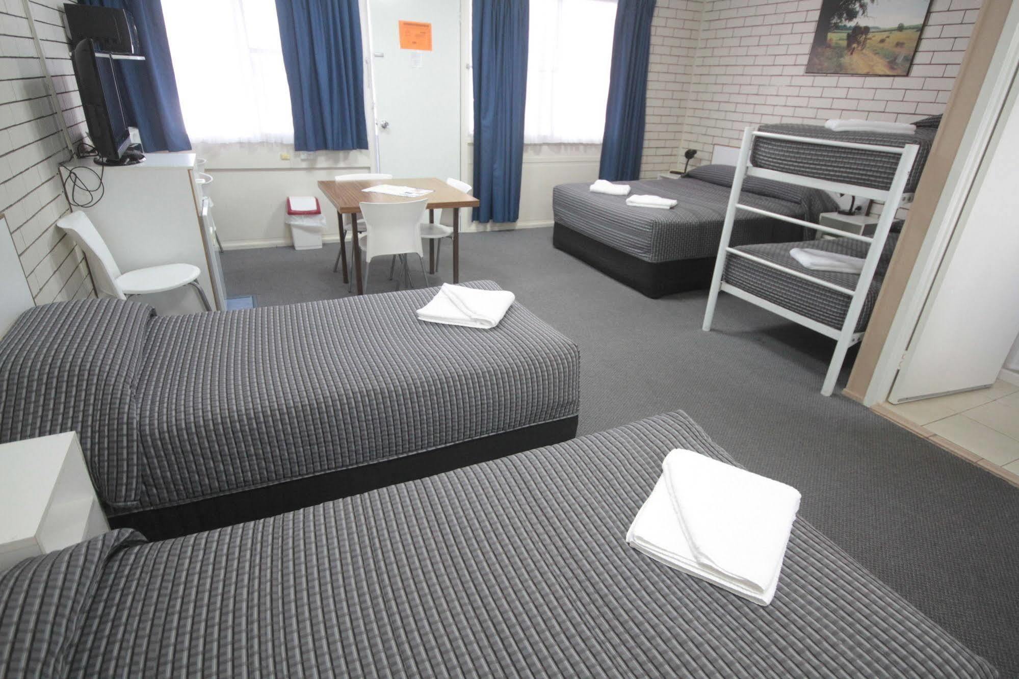 Binalong Motel Goondiwindi Zewnętrze zdjęcie